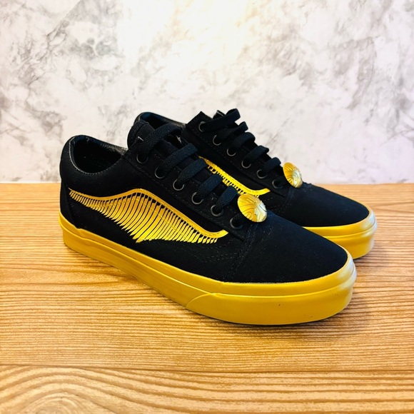 VANS x Harry Potter Old Skool Golden Snitch Shoes  Sneakers Women’s Size 7 - Picture 2 of 7